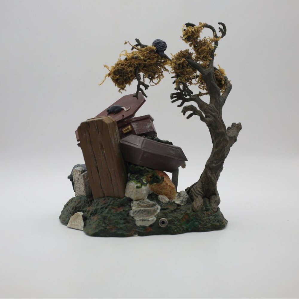 Department 56 Halloween Village Accessories "Haunted Graveyard" Retired 56.52513 - Picture 8 of 10